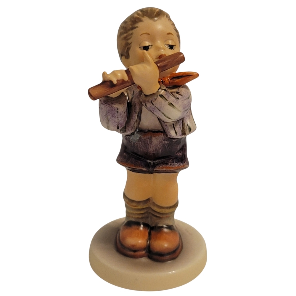 Hummel figurine by Goebel #447 Morning Concert Boy & Flute TMK 6 in original box